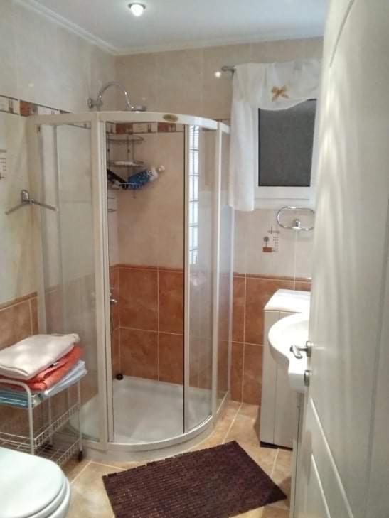 Siga Siga Apartment Мегара Экстерьер фото