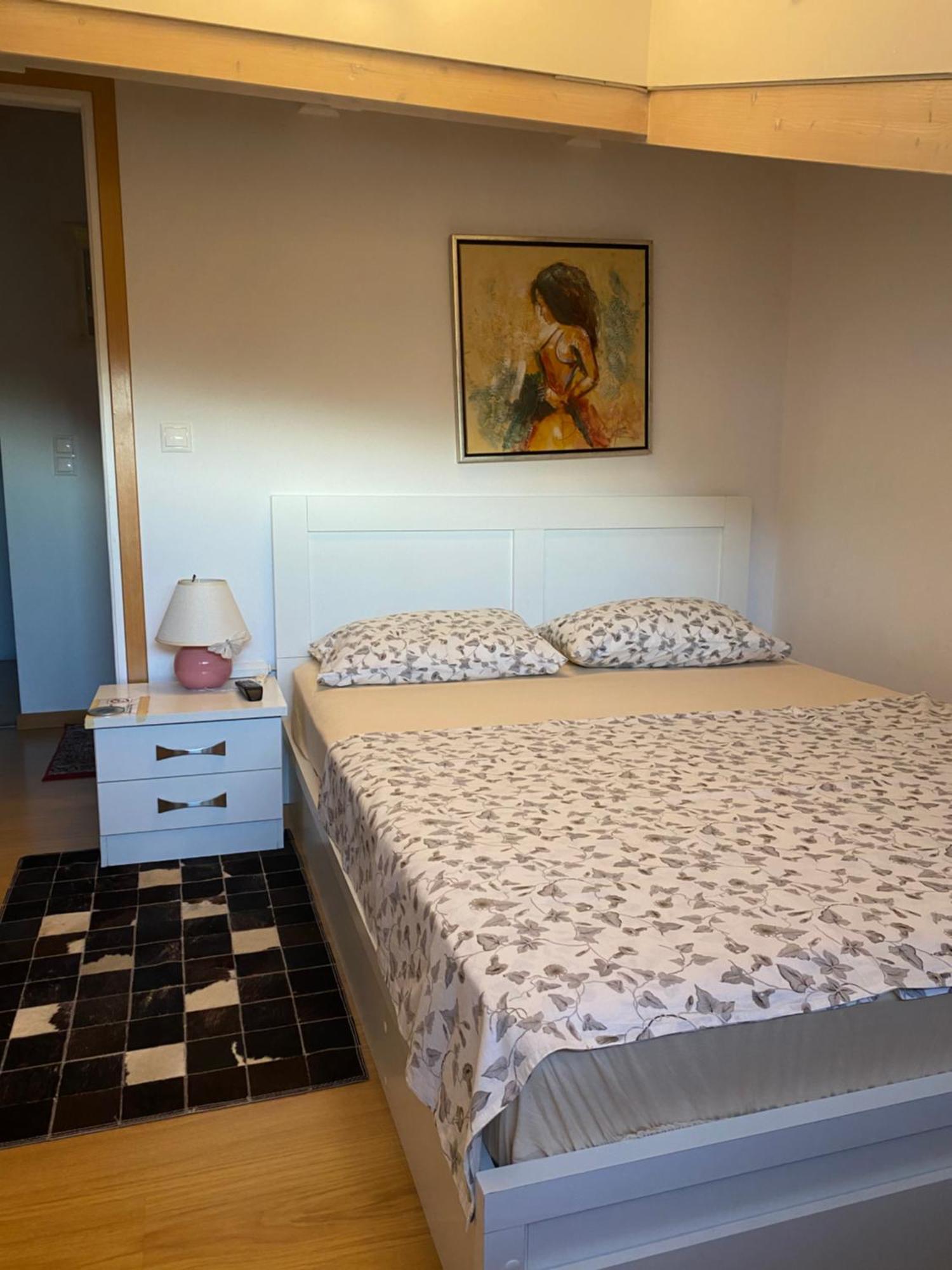 Siga Siga Apartment Мегара Экстерьер фото