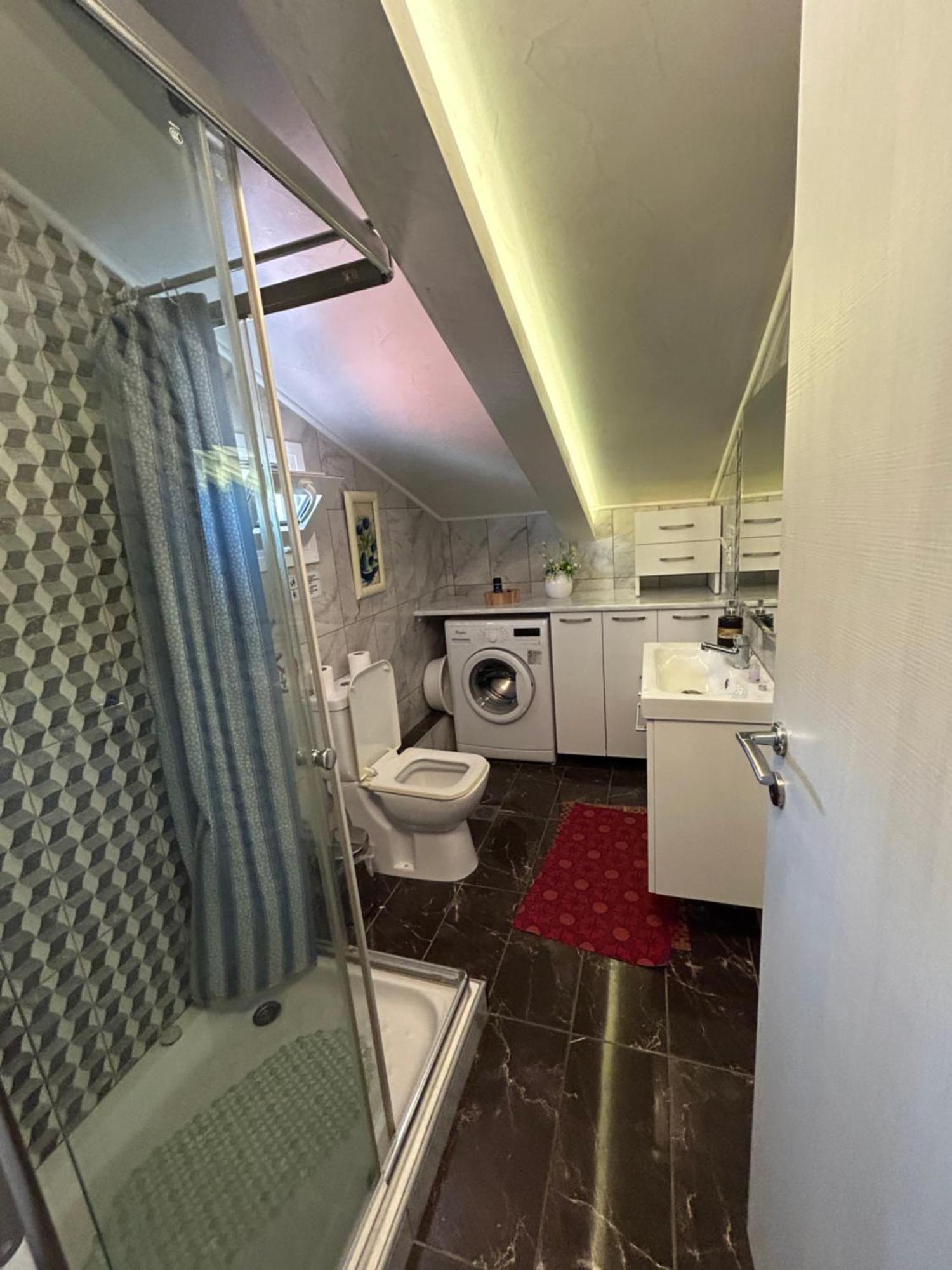 Siga Siga Apartment Мегара Экстерьер фото