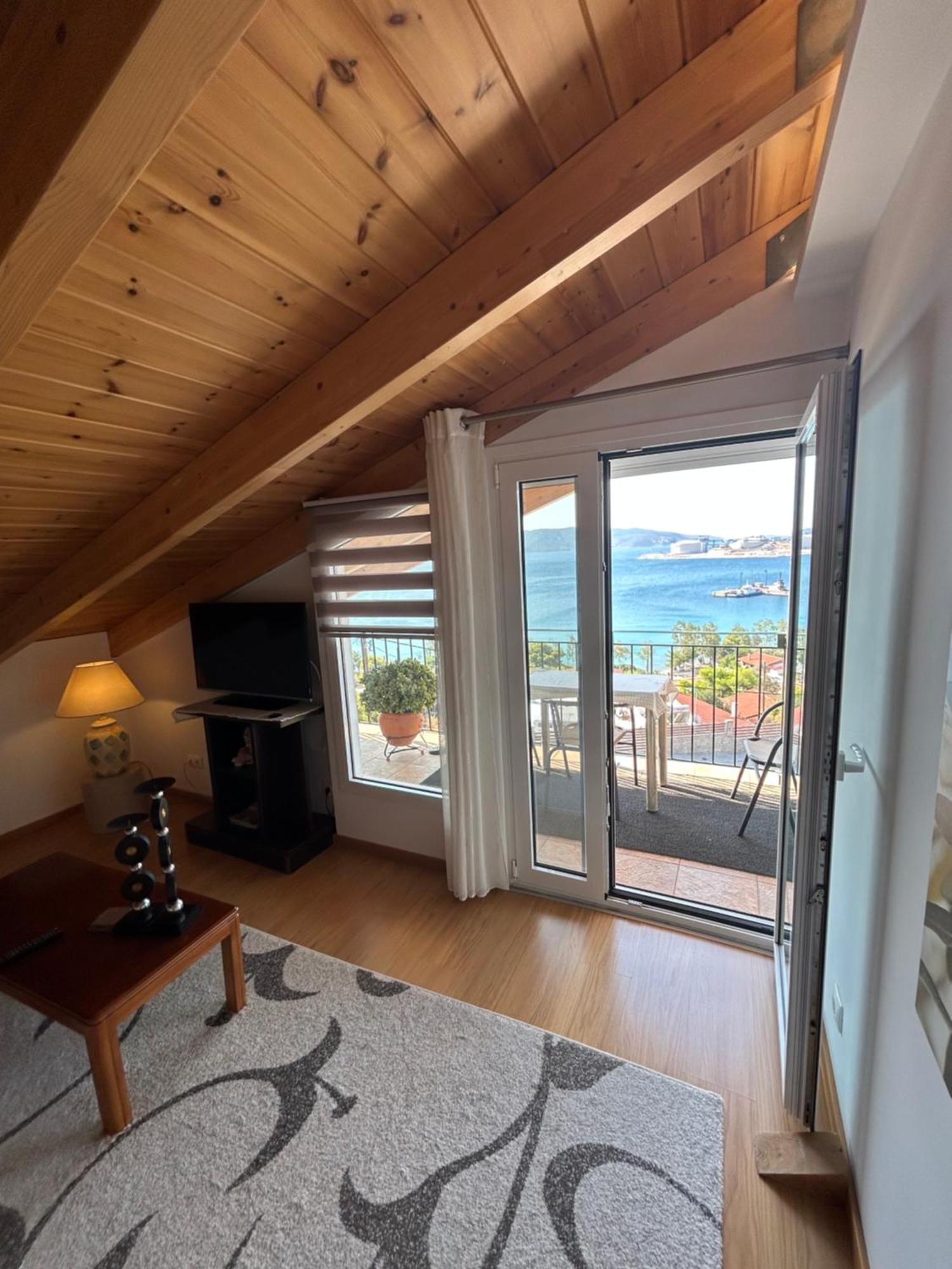 Siga Siga Apartment Мегара Экстерьер фото
