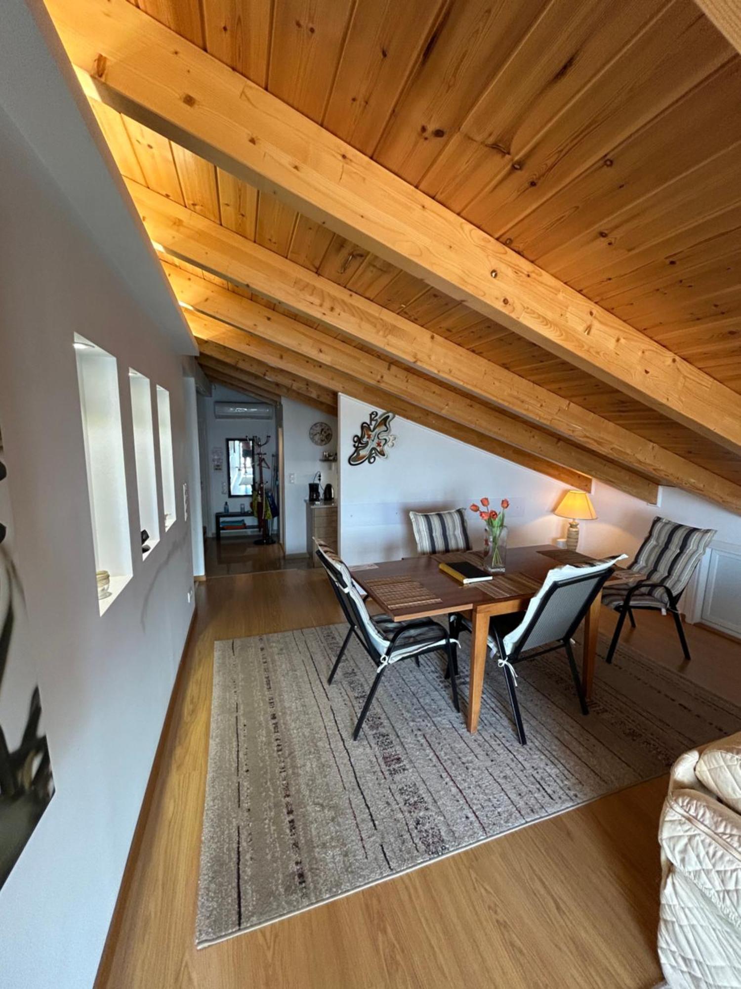 Siga Siga Apartment Мегара Экстерьер фото
